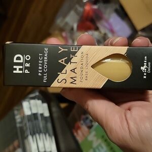 HD Pro Slay Matte Foundation 30ml New in Box - 6B Classic Tan